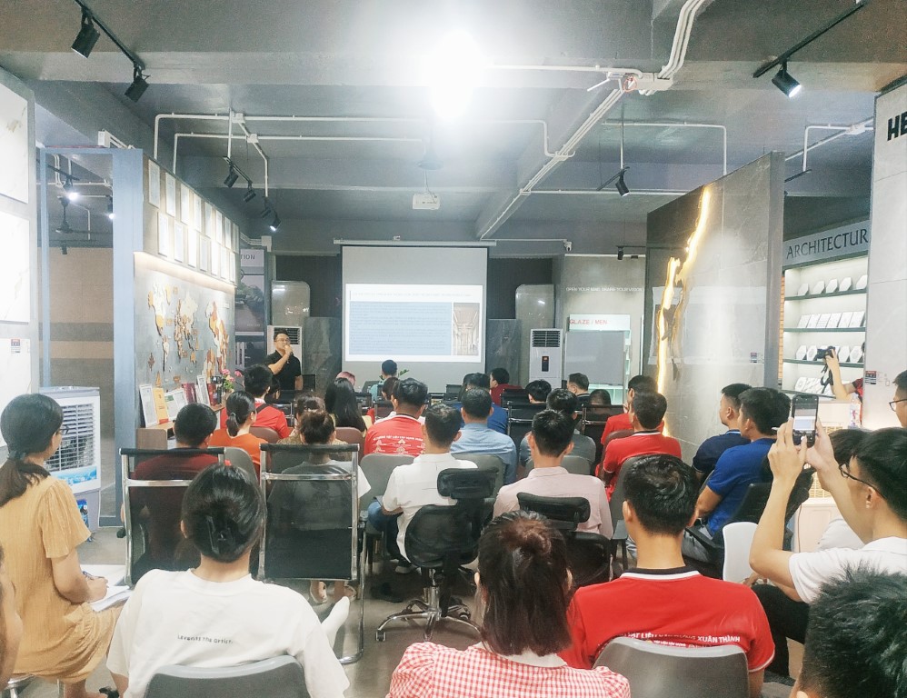 Tham dự Lớp tập huấn về Thiết kế Nội thất của Hệ thống VLXD Xuân Thành